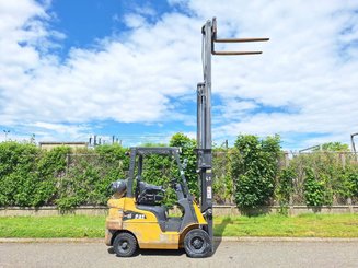 4-Rad Gabelstapler Caterpillar GP20CN