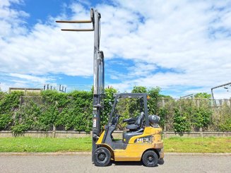 4-Rad Gabelstapler Caterpillar GP20CN