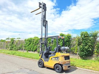 4-Rad Gabelstapler Caterpillar GP20CN