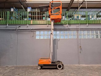 Senkrechtlift JLG 10MSP