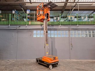 Senkrechtlift JLG 10MSP