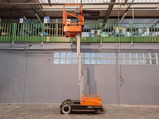 Senkrechtlift JLG 10MSP