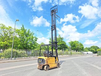 4-Rad Gabelstapler Caterpillar EP25K-PAC
