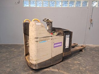 Niederhubwagen Fahrerstand Crown WT3040 2.00