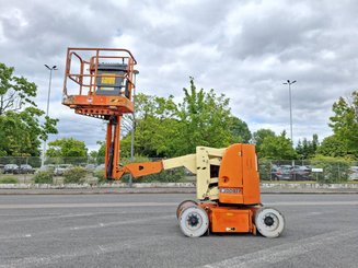 Gelenkarbeitsbühne JLG E300AJP