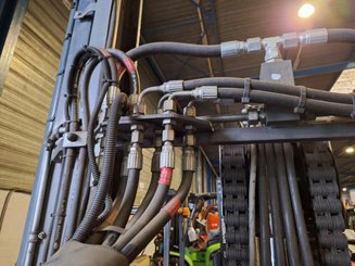 Mehrwege-Seitenstapler Combilift C8000-15