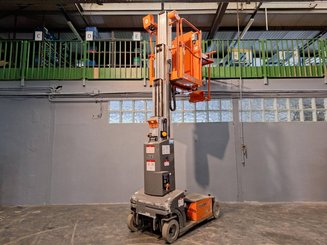Senkrechtlift JLG TOUCAN DUO