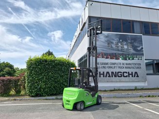 4-Rad Gabelstapler Hangcha XC35i