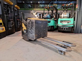 Niederhubwagen mit Deichsel Caterpillar NPF25N2