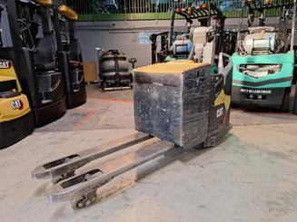 Niederhubwagen mit Deichsel Caterpillar NPF25N2