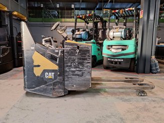 Niederhubwagen mit Deichsel Caterpillar NPF25N2