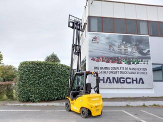 4-Rad Gabelstapler Hangcha XE18i