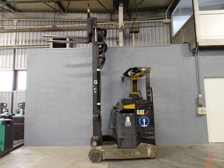 Schubmaststapler Caterpillar NR14N