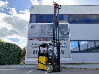 4-Rad Gabelstapler Yale ERP25VL