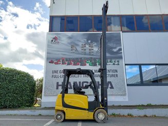 4-Rad Gabelstapler Yale ERP25VL