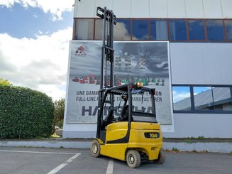 4-Rad Gabelstapler Yale ERP25VL