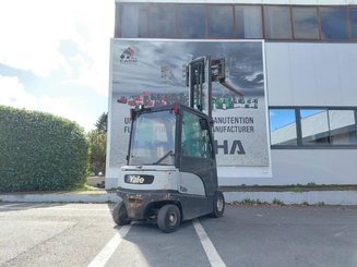 4-Rad Gabelstapler Yale ERP30VL