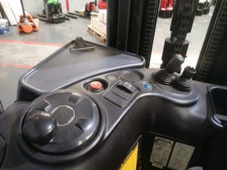 Hochhubwagen Fahrerstand Caterpillar NSR16N