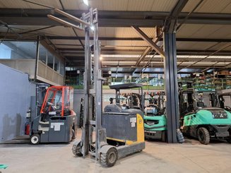 Schubmaststapler OM XRS20AC 