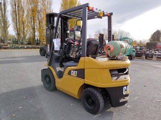4-Rad Gabelstapler Caterpillar GP25N