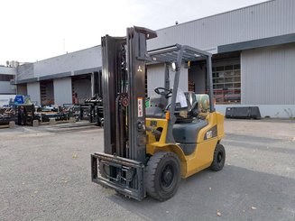 4-Rad Gabelstapler Caterpillar GP25N