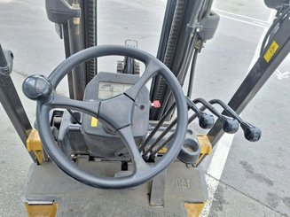 4-Rad Gabelstapler Caterpillar EC25N