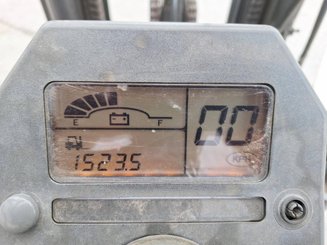 4-Rad Gabelstapler Caterpillar EC25N - 14