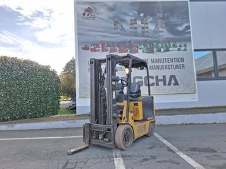 4-Rad Gabelstapler Caterpillar EC25N