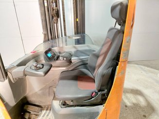 Schubmaststapler BT RRE 160 - 9