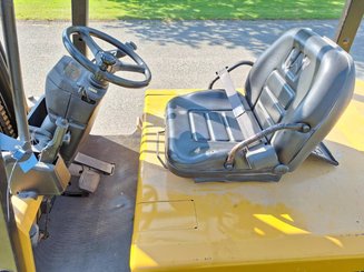 4-Rad Gabelstapler Caterpillar EC55N