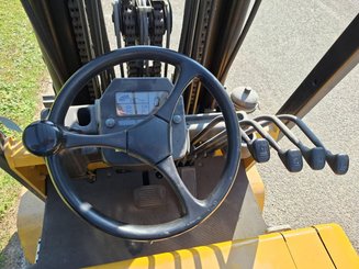 4-Rad Gabelstapler Caterpillar EC55N