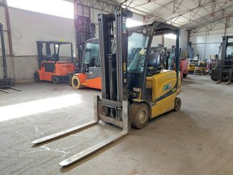 Elektrostapler Yale ERP30VL