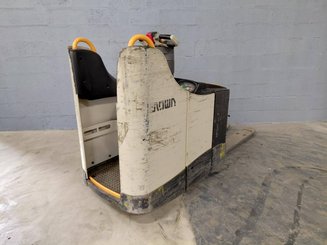 Niederhubwagen Fahrerstand Crown WT3040