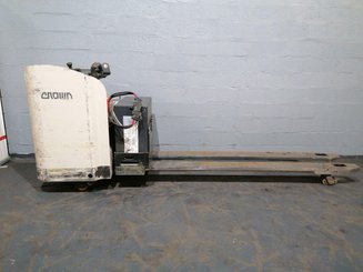 Niederhubwagen Fahrerstand Crown PR4500 - 7