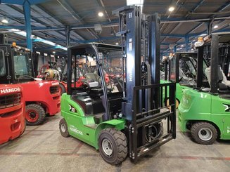 4-Rad Gabelstapler Hangcha XC30i