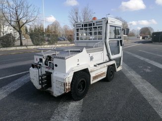 Schlepper Charlatte T135 - 2