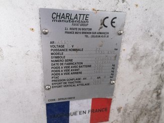 Schlepper Charlatte T135