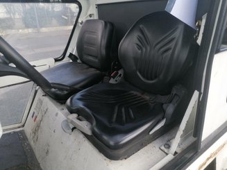 Schlepper Charlatte T135