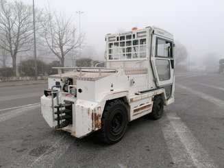 Schlepper Charlatte T135 - 2