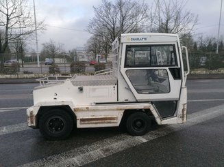 Schlepper Charlatte T135 - 1