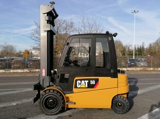 4-Rad Gabelstapler Caterpillar EP50 - 5