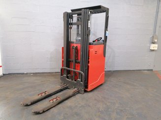 Hochhubwagen Fahrersitz Fenwick L12