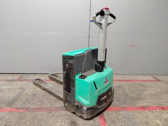 Niederhubwagen mit Deichsel Mitsubishi PBP16N2 - ACCOMPAGNANT