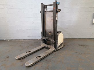Hochhubwagen mit Deichsel Crown WF3000-1.0FT - 2
