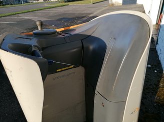 Niederhubwagen Fahrerstand Crown RT4000