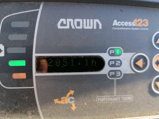 Niederhubwagen Fahrerstand Crown RT4000