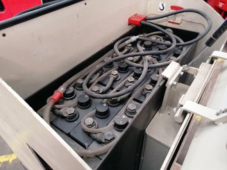 Niederhub-Kommissionierer Crown RT3500 - 11