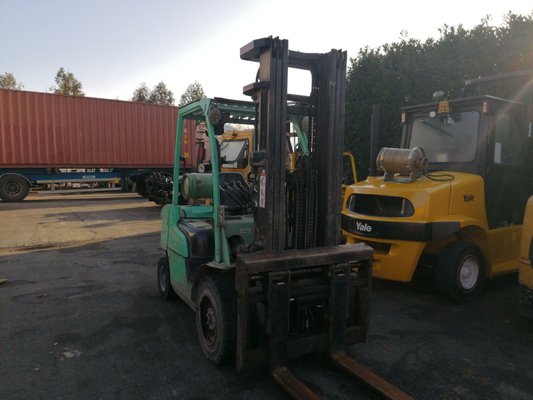 4-Rad Gabelstapler Caterpillar GP30N - 1