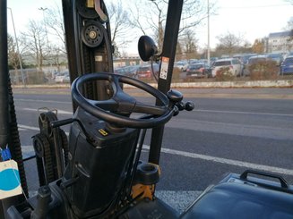 4-Rad Gabelstapler Caterpillar EC25