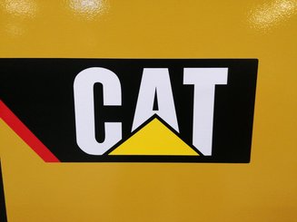 Schubmaststapler Caterpillar NR16N